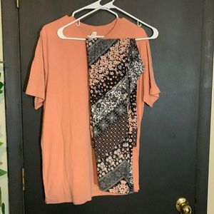 Peach and black long length solid tee and patterned leggings combo